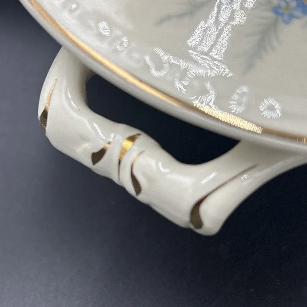 Homer Laughlin GEORGIAN  EGGSHELL Roses Covered Casserole + Oval Serving Bowl